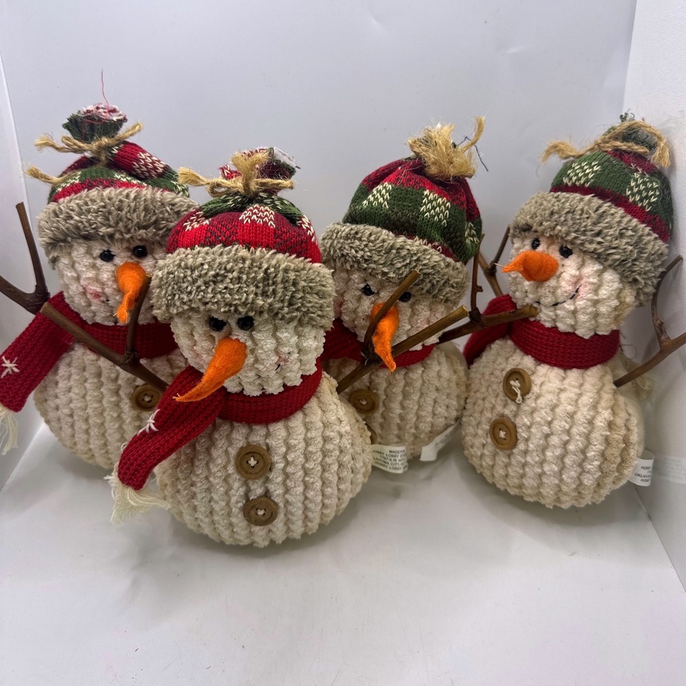 Hobby Lobby Snowman Plush Holiday Decor Set of 4 Cream Red Green 8" Excellent